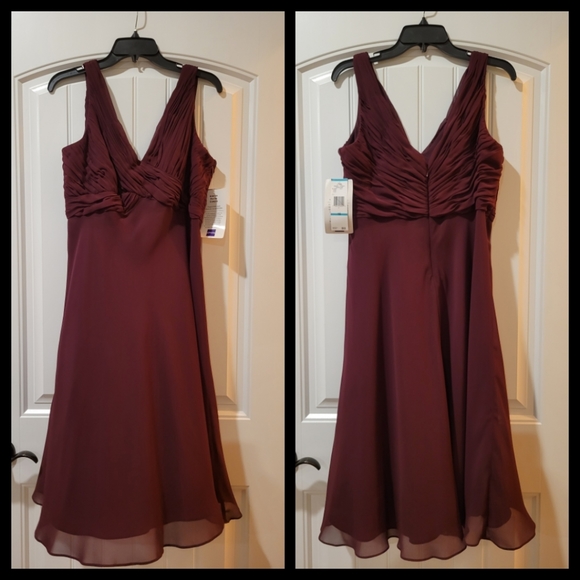 Jones Wear Dresses & Skirts - Formal party currant empire flowy dress 16